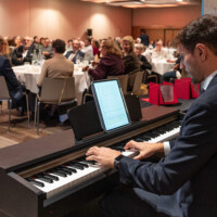 Antonio Morant al piano.