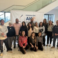 El equipo de Federación AICE y AICCV al completo junto a Teresa Amat